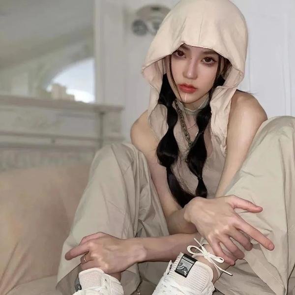 红色八爪女